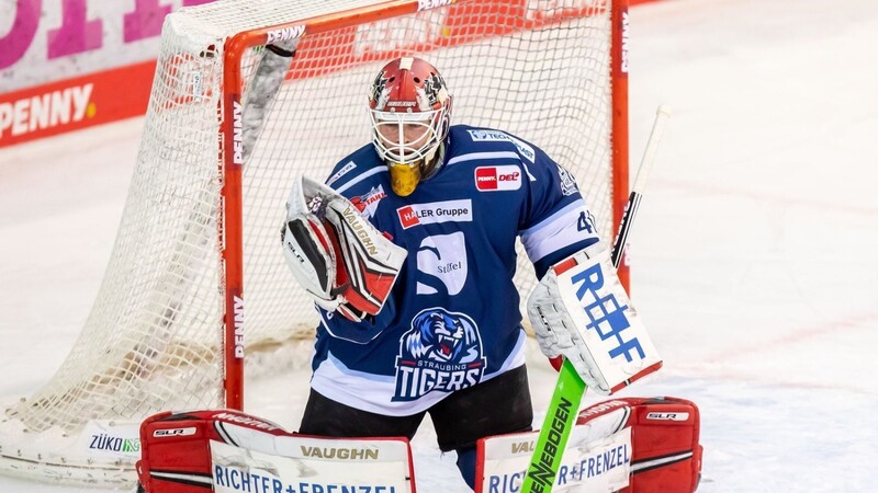 Eine wichtige Rolle im Spiel gegen den EHC München kann Tyler Parks spielen. Der Tigers-Goalie hat sich nach seinem unglücklichen Start in der Gäubodenstadt enorm gesteigert.