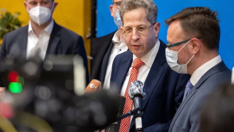 Findet die öffentlich-rechtlichen Medien tendenziös und wirft Journalisten Kontakte zur Antifa vor: Hans-Georg Maaßen.