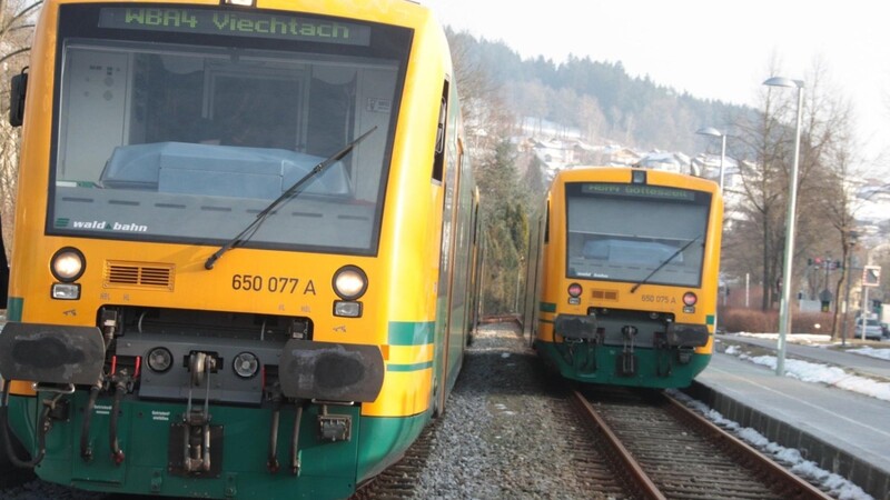 "Das 1000er-Kriterium ist Sabotage des ländlichen Raums? sagt Grünen-MdL Toni Schuberl zum Thema Bahnstrecke Viechtach-Gotteszell.