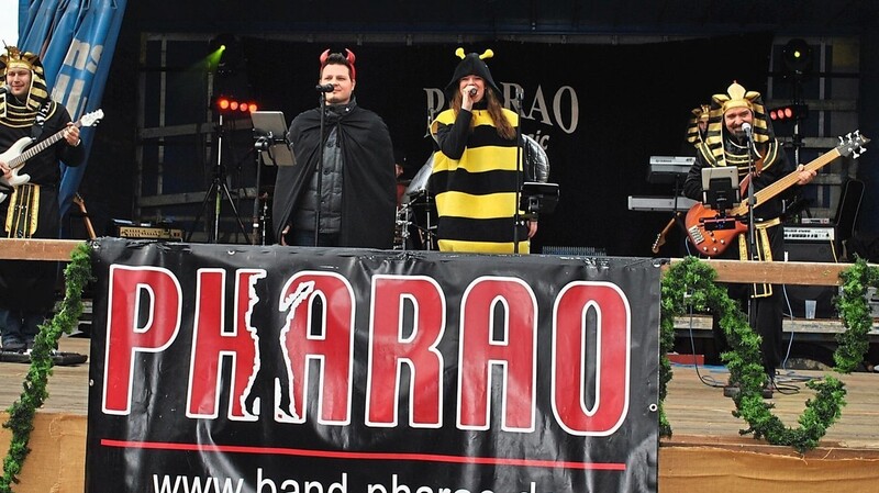 Die Partyband "Pharao" sorgt am Faschingssonntag für die richtigen Töne und für gute Stimmung.