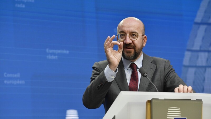 Charles Michel, Präsident des Europäischen Rates, spricht während einer Pressekonferenz im Rahmen des EU-Gipfels. Die Staats- und Regierungschefs der Europäischen Union trafen sich, um über die Ukraine und Migration zu sprechen.