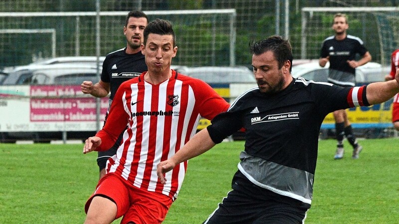 Eine gute Rolle spielt die SG Edenstetten-Egg (schwarze Trikots) bisher in dieser Saison in der Kreisklasse Deggendorf.