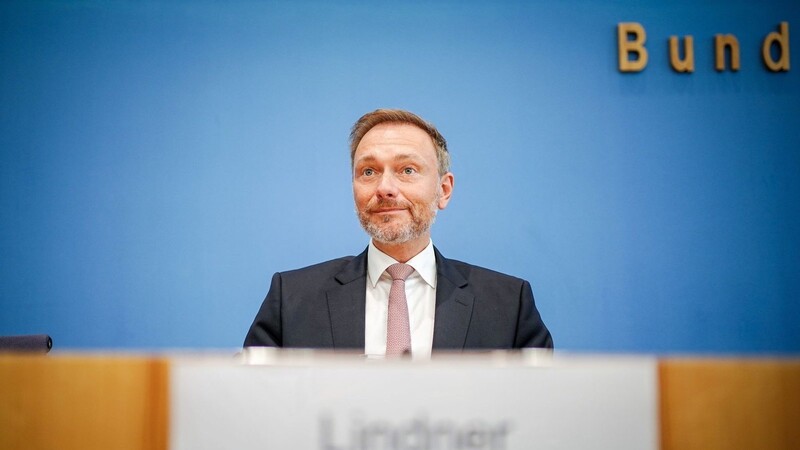 Christian Lindner will an der Schuldenbremse festhalten.