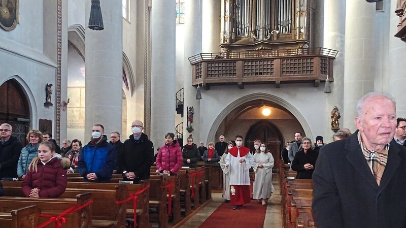 Auch am zweiten Weihnachtsfeiertag besuchten viele Gläubige die heilige Messe - wie hier in St. Johannes.