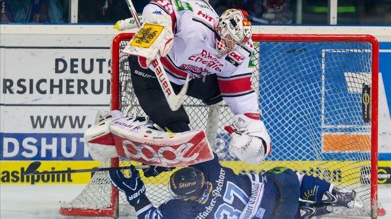 Im ersten Drittel präsentierten sich die Straubing Tigers sehr gut gegen die Kölner Haie. Trotzdem stands nach 20 Minuten aus Tigers-Sicht nur 1:1 (Foto: Schindler).