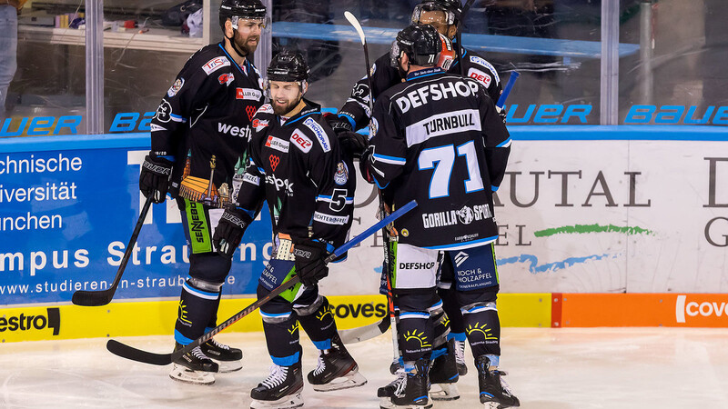 Die Tigers setzten sich gegen die Kölner Haie in der Overtime durch.