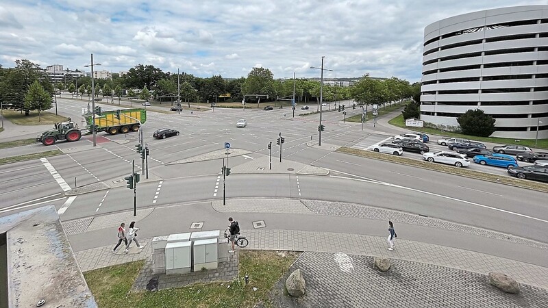 Blick auf die Kreuzung Nordgaustraße / Walhallastraße und Frankenstraße.