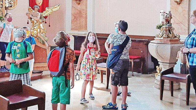 Genau hinzuschauen galt es beim Rätsel in der Pfarrkirche.