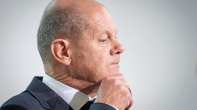 Bei seinen Gesprächen mit der chinesischen Führung sollen auch "schwierige Themen" nicht ausgeklammert werden, fordern Menschenrechtsgruppen von Kanzler Olaf Scholz.