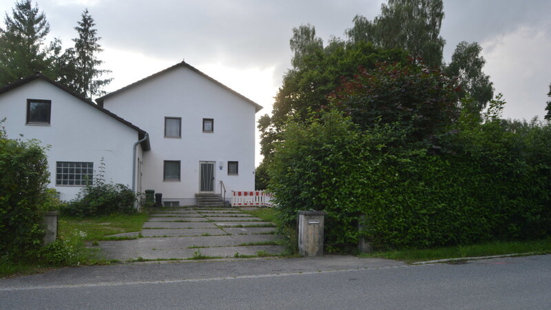 Auf dem Grundstück Hauptstraße 14 könnte in absehbarer Zeit ein Mehrfamilienhaus entstehen.