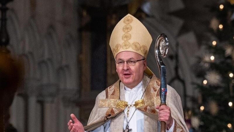 Der Regensburger Bischof Rudolf Voderholzer wird die Feierlichkeiten zum Gründonnerstag im Dom St. Peter begehen. (Archivbild)