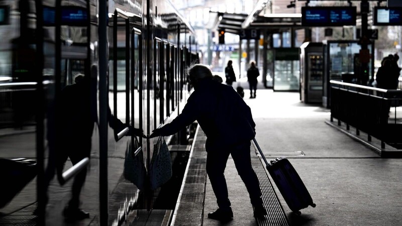 Es drohen erneut Warnstreiks bei der Bahn und anderen Bahnunternehmen.