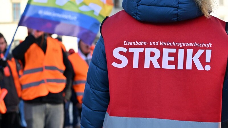 Die EVG ruft für Freitag zu einem bundesweiten Warnstreik auf.