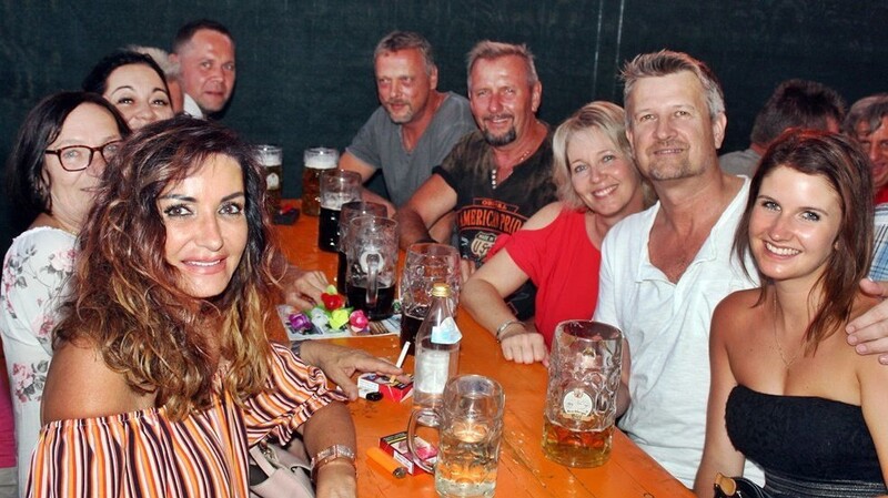 Gute Stimmung auf der Altdorfer Wiesn.