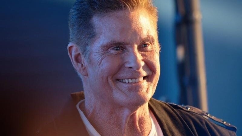 David Hasselhoff hat seine Tour krankheitsbedingt abgesagt - und kommt somit auch nicht nach Regensburg. (Archivbild)