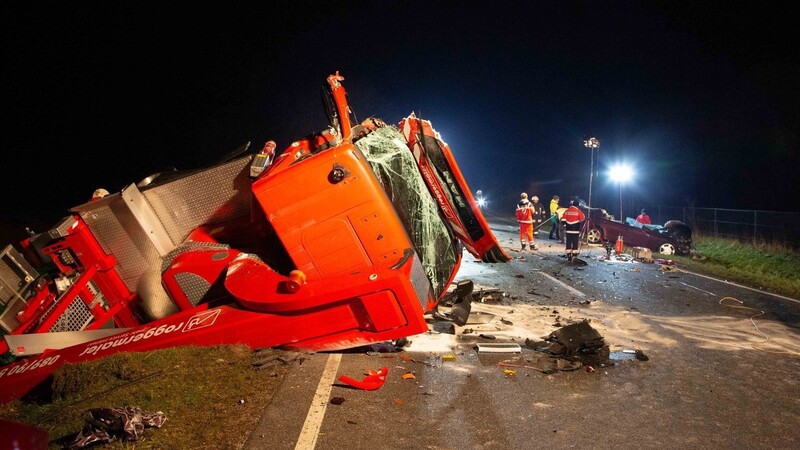 Ein tragischer Unfall hat sich am Donnerstag kurz nach Ortsausgang Wörth a.d. Isar ereignet.