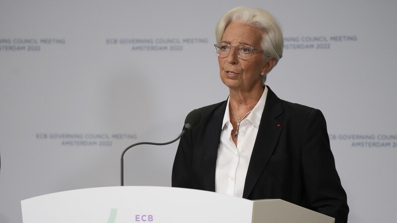 Christine Lagarde, Präsidentin der Europäischen Zentralbank, hat für die nächste Sitzung im Juli die erste Zinserhöhung seit elf Jahren angekündigt.