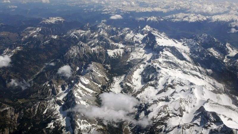 Blick auf die Alpen im Gebiet zwischen Bayern und Österreich.