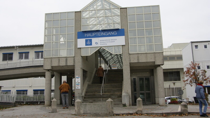 Eines der Krankenhäuser, das Oberarzt Christian Ernst koordiniert, ist das Klinikum St. Elisabeth.