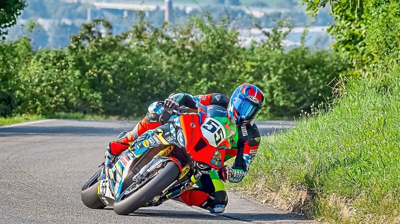 Im tschechischen Horice gewann der 29-jährige David Datzer auf einer BMW S 1000 RR sein erstes IRRC-Rennen überhaupt.