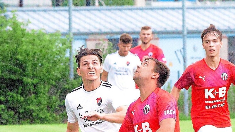 Vor einer sehr hohen Hürde stehen die Landesliga-Kicker des TSV Seebach heute bei Tabellenführer SC Ettmannsdorf.