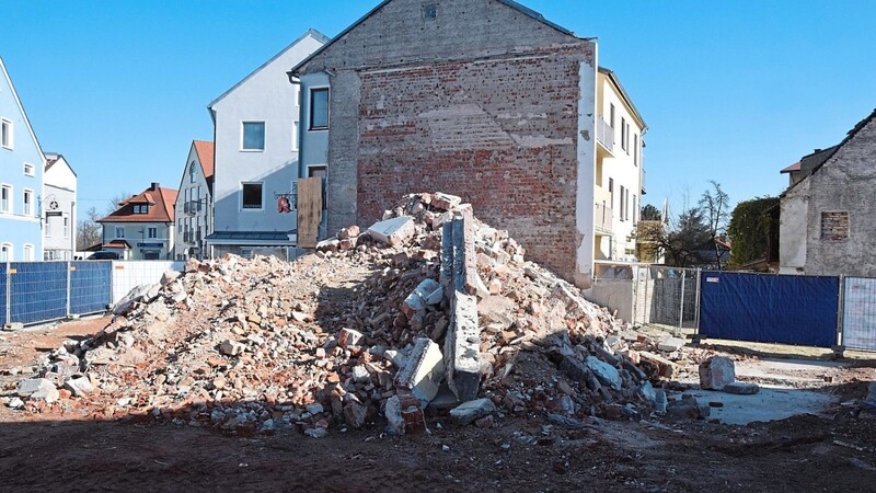 Das Gebäude in der Fischerei ist abgerissen, mittlerweile ist auch der Bauschuttberg entfernt.