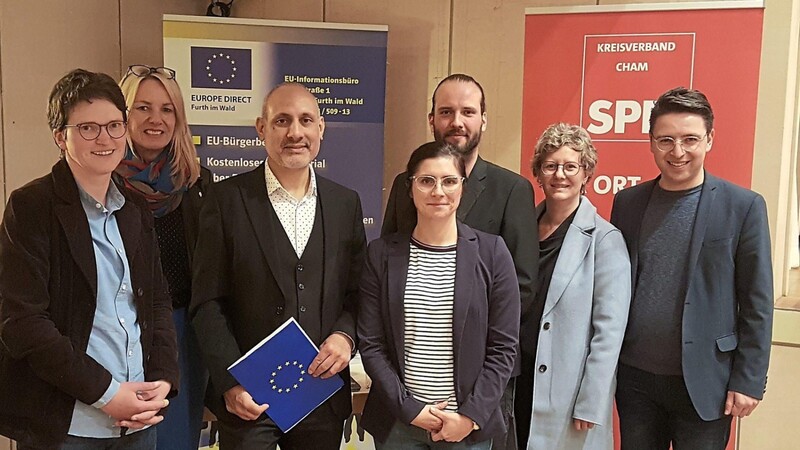 Monika Friedl, Karin Stelzer (EU-Direct-Büro Furth im Wald), Ismael Ertug (SPD-MdEP), Jennifer Dietl, Steve Brachwitz, Silke Schell und Peter Wein (von links).