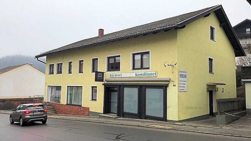 Auch Lam hat zahlreiche Leerstände im Ort wie hier entlang der Arberstraße. Der Marktrat hat nun mehrheitlich beschlossen, ein Förderprogramm aufzulegen.