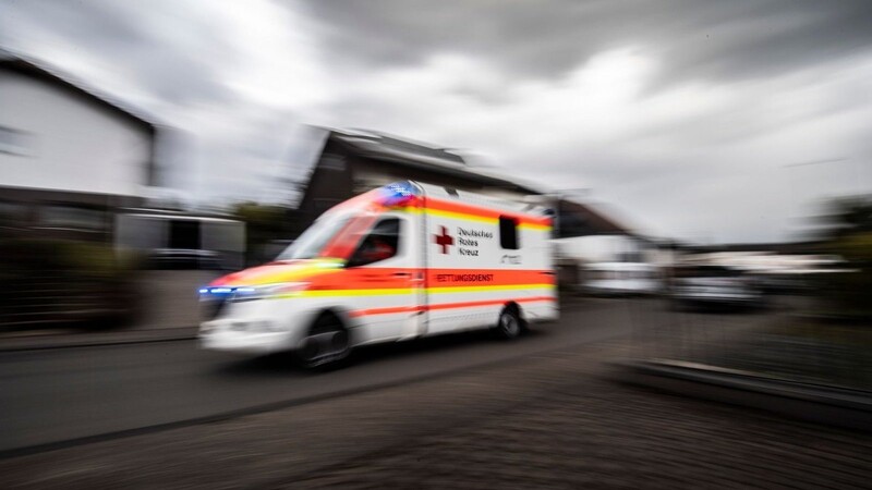 Das sechsjährige Mädchen wurde in eine Klinik nach Regensburg gebracht, konnte nach ambulanter Behandlung aber glücklicherweise wieder entlassen werden.