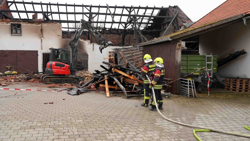 Das Haus brannte komplett aus.