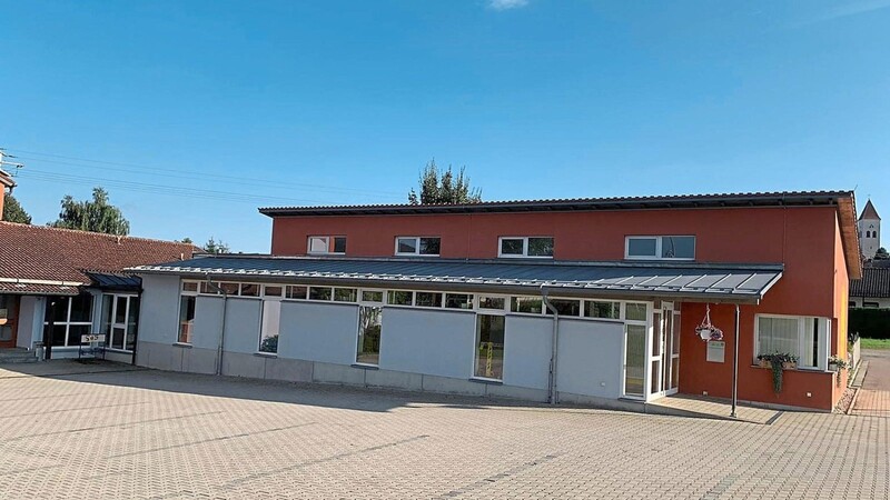 Der gemeindliche Kindergarten wird um eine Krippe erweitert. Die Ausschreibung für Architektenleistungen läuft nun an.