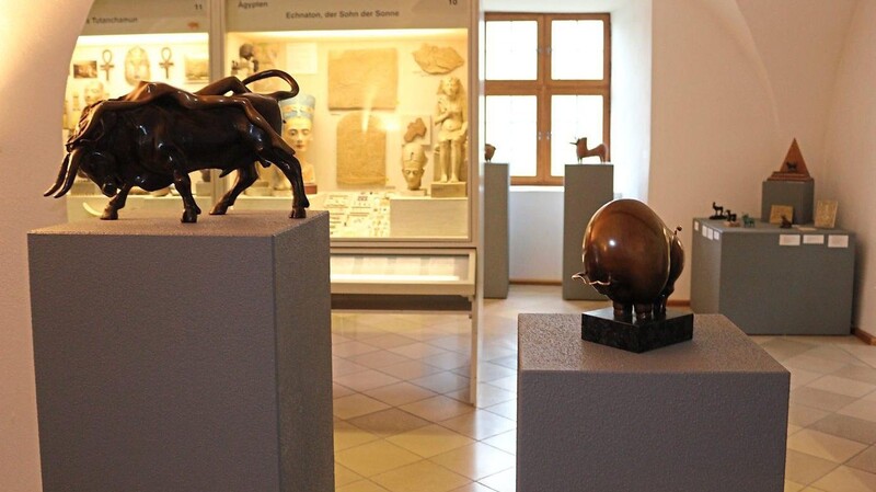 Die Jubiläumsausstellung im Schloss Altrandsberg dreht sich sechs Monate lang um den Stier.