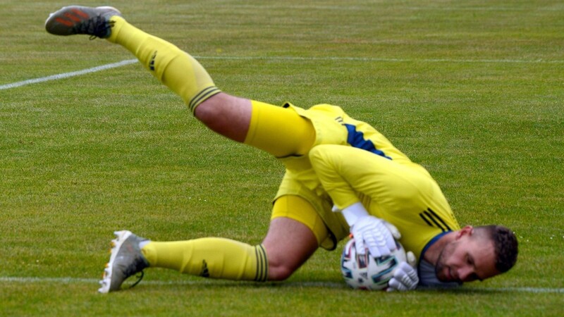 Erhielt ein Sonderlob von Trainer Richard Slezak: Donaustaufs Torhüter Josef Jurasi. (Archiv)