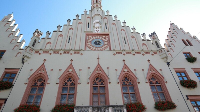 Die Stadt Landshut strukturiert die Verwaltung um. (Symbolfoto)