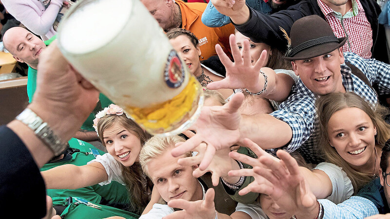 Für die Brauer ist das Oktoberfest "das Fest des Münchner Bieres". Aus wirtschaftlicher Sicht könnte es genauso gut "das Fest der Hotels" heißen. Was die Wiesn in jedem Fall ist: ein riesen Geschäft.