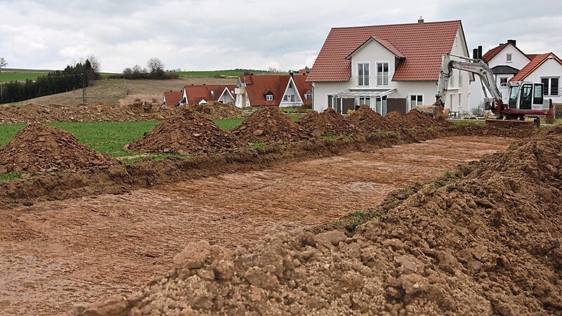 Sondierungsgräben für archäologische Untersuchungen wurden im März auf der Fläche des geplanten Baugebietes "Nord-West II" gezogen. Jetzt liegt das Ergebnis der Untersuchungen vor.