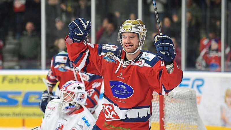 EINE STARKE REAKTION zeigte der Deggendorfer SC mit Kyle Gibbons nach dem 4:5 am Freitag in Frankfurt am Sonntag beim 7:4 gegen Heilbronn.