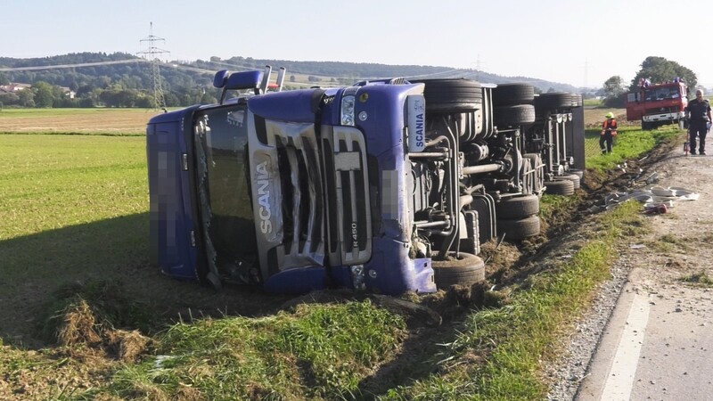 Bei Roßbach hat sich am Mittwochmorgen ein schwerer Unfall ereignet.