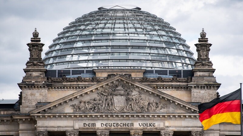 Klaus Sterzenbach berichtet für unsere Mediengruppe aus dem politischen Berlin. Einmal in der Woche erscheint seine Hauptstadtkolumne.