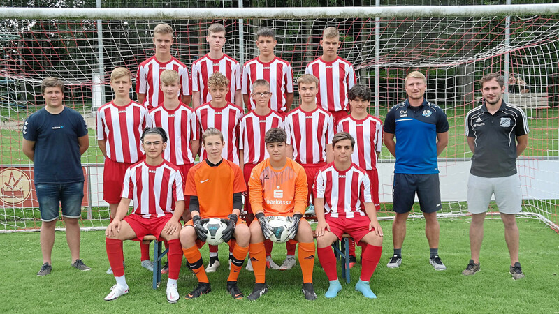 Die U17 hat heuer den Aufstieg in die Landesliga Süd geschafft, was zuvor noch nie einem Team der JFG Kinsachkickers gelungen ist.