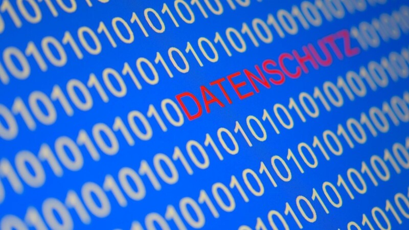 Beinahe alle ostbayerischen Bundestagsabgeordneten sind vom großangelegten Datenklau des mutmaßlichen Hackers "0rbit" betroffen.