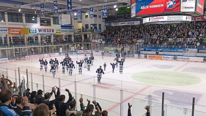 Am Sonntag können die Spieler der Straubing Tigers wieder gemeinsam mit ihren Fans jubeln.