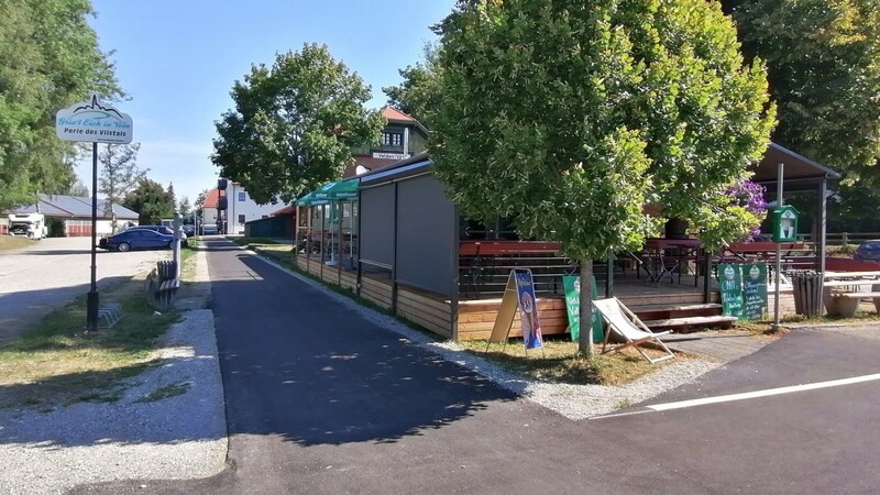 Der Vilstalradweg am früheren Veldener Bahnhof.