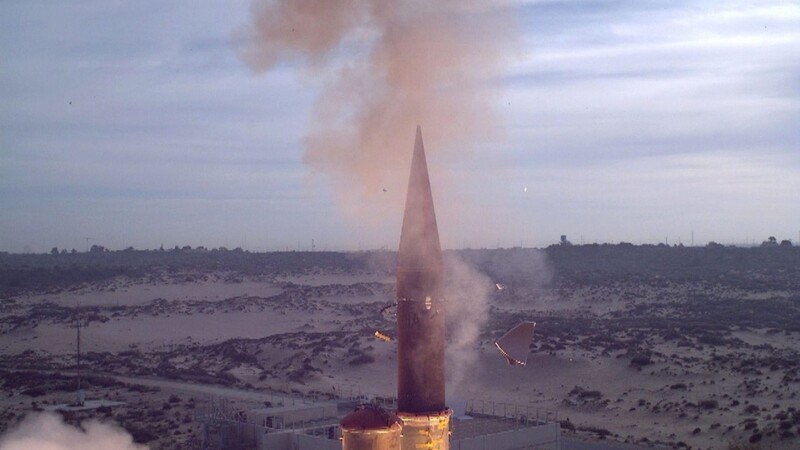 Eine "Arrow-3"-Abfangrakete in Israel.