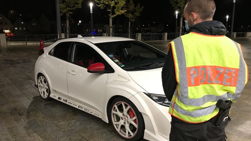 Die Regensburger Polizei führte am Samstag Schwerpunktkontrollen in den sogenannten Autoposer- und Tuningszenen durch.