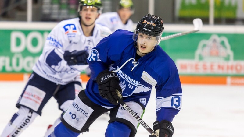 Stefan Loibl im Retro-Trikot beim Traiditionsspieltag gegen Iserlohn.