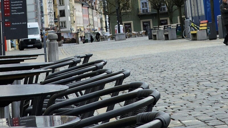 Derzeit lädt das Wetter noch nicht wirklich dazu ein, draußen zu sitzen. Das wird sich mit den warmen Temperaturen bald ändern.