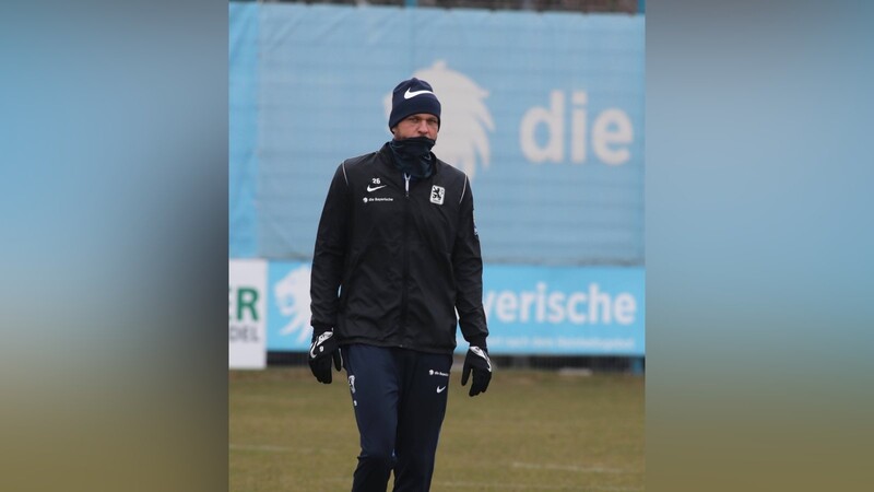 Bankdrücker statt Spiellenker:Raphael Holzhauser.