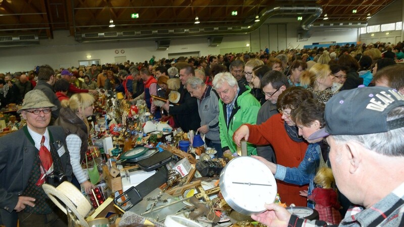 Eldorado für Schnäppchenjäger und Sammler in der Messehalle am Hagen.