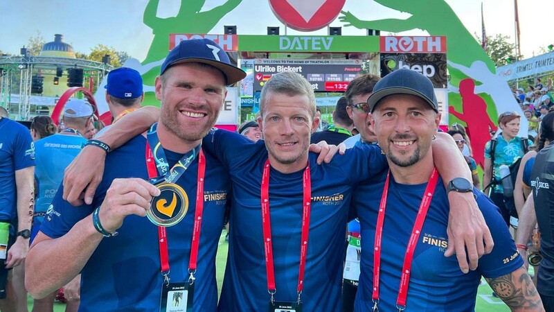 Die Teilnehmer am Triathlon-Langdistanzrennen im mittelfränkischen Roth: (v.l.) Thomas Mader, Wolfgang Scheingraber und Donat Mathea (es fehlt Stefan Neppl).